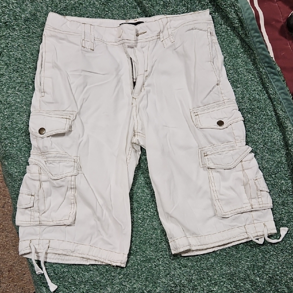 Carbon Men's White Cargo Shorts
